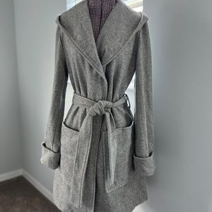Light hooded grey coat
